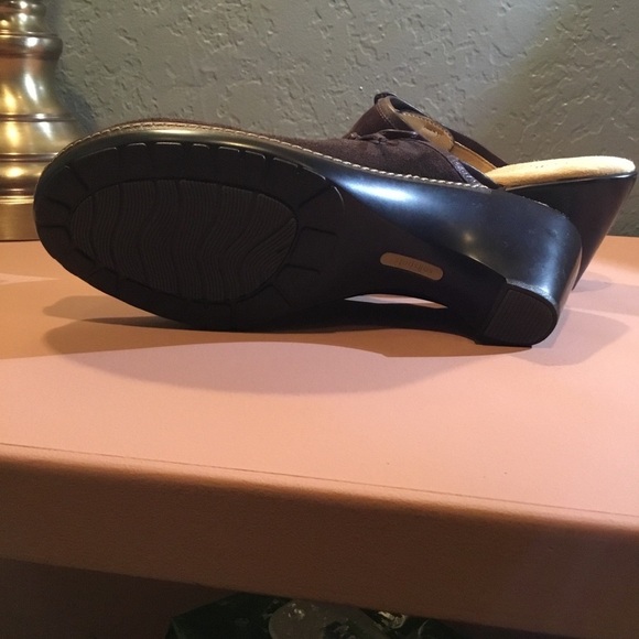 Softspots brown suede slidein mules with lace up side design embroidered 9M - Picture 8 of 9